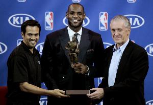 ?自2013年的詹姆斯后 连续12年无状元秀获得MVP?