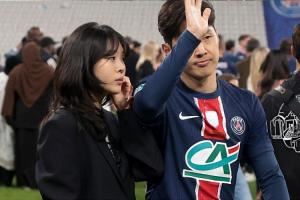 你小子?李刚仁首次携女友亮相，女友是218亿刀韩国财阀继承人