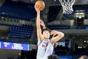 ?选秀专家：杨瀚森有望进入我们下一期模拟选秀的前10-15位