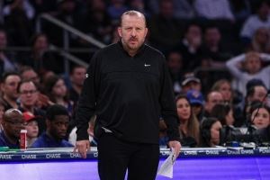乐福调侃锡伯杜被尼克斯解雇 老詹回复：?????