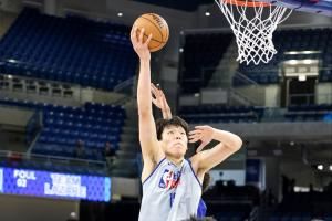 ?雅虎模拟选秀：杨瀚森第39顺位被猛龙摘走 球员模板武切维奇
