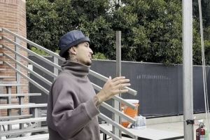 ⚽??NBA球星库兹马造访国米训练营，获赠18号球衣