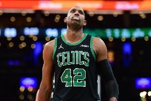 霍福德有消息？美记：勇士已尽最大努力 他最终将勇/湖/退三选一