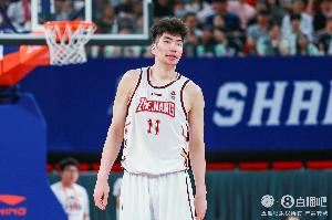  媒体人：余嘉豪2000欧元的月薪在西乙联赛属于高薪行列