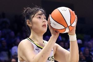  里程碑之夜！李月汝成中国女篮历史第三位在WNBA单场20+的球员