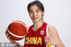  新华社：这位27岁的中国女篮新人，只想做好当下